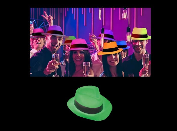 chapeau tribly en pvc fluo néon vert