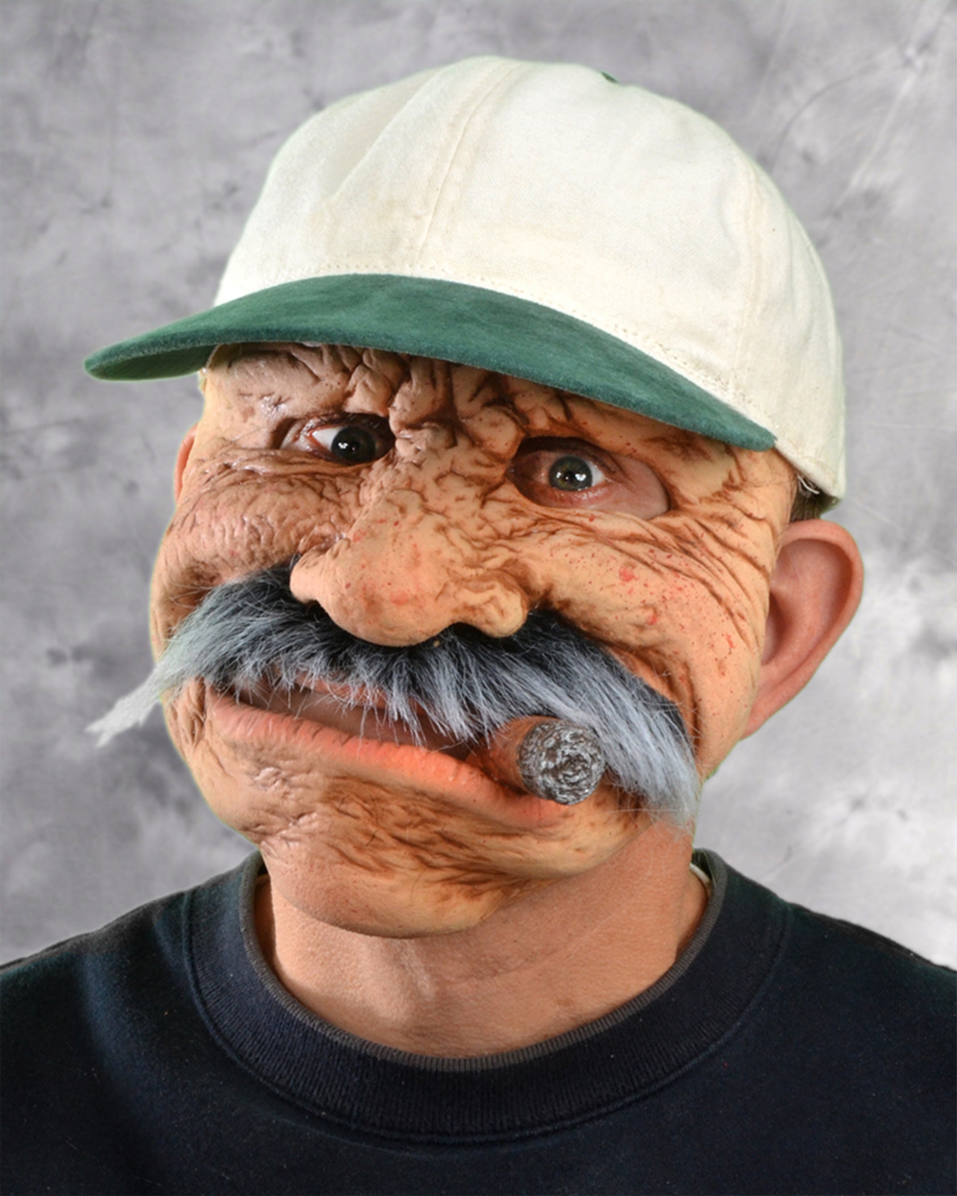 Masque personne âgée avec cigare homme