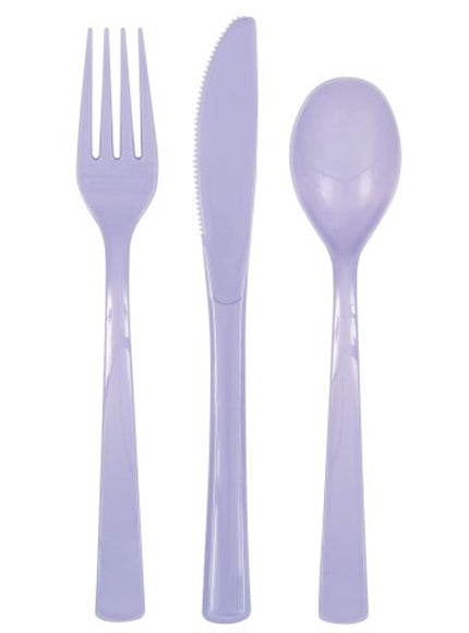 6 fourchettes, 6 cuillères et 6 couteaux en plastique de couleur lilas