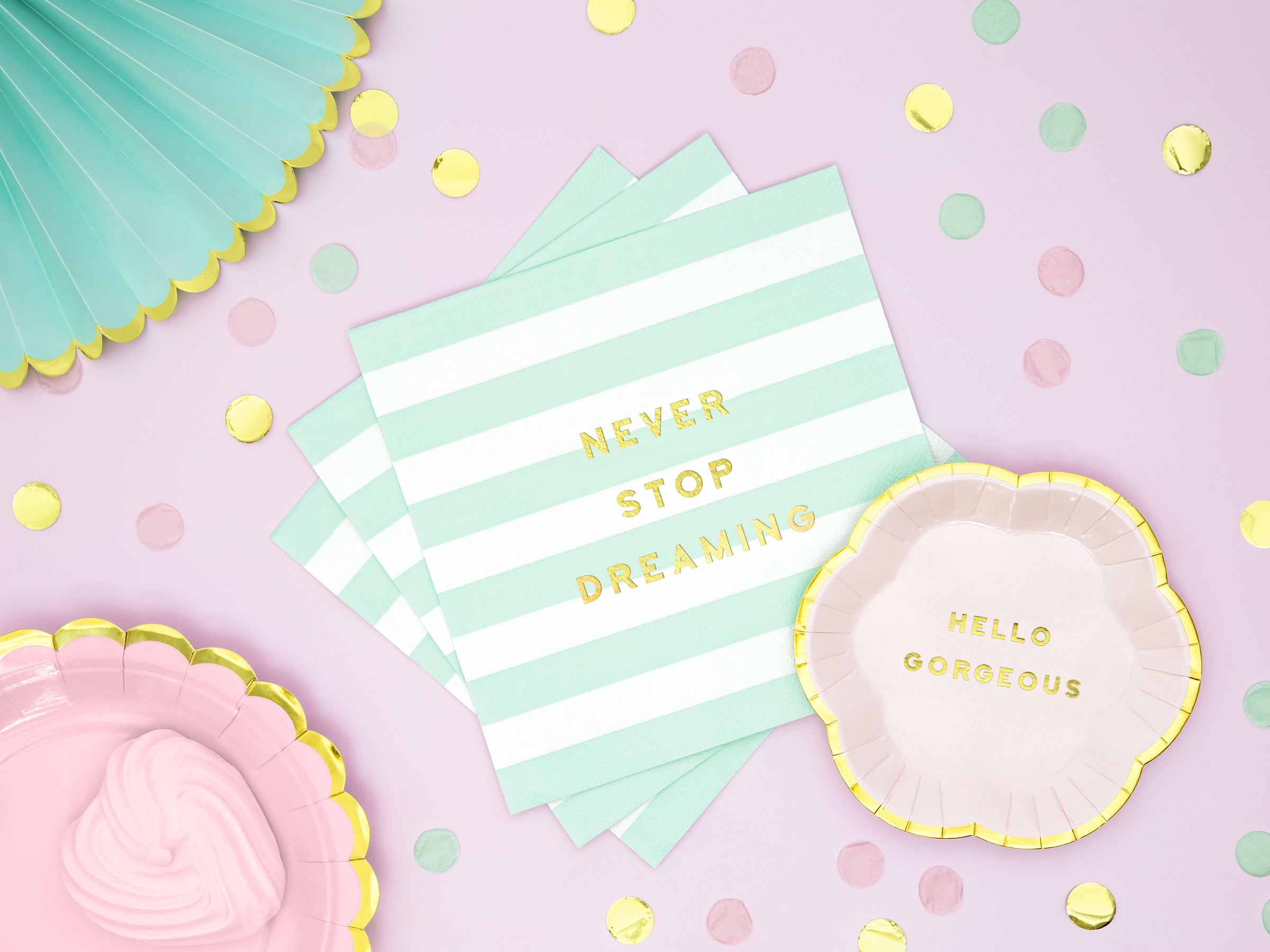 20 serviettes vertes pastel motifs 