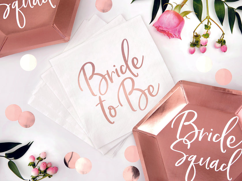 20 serviettes blanches motifs en rose gold 