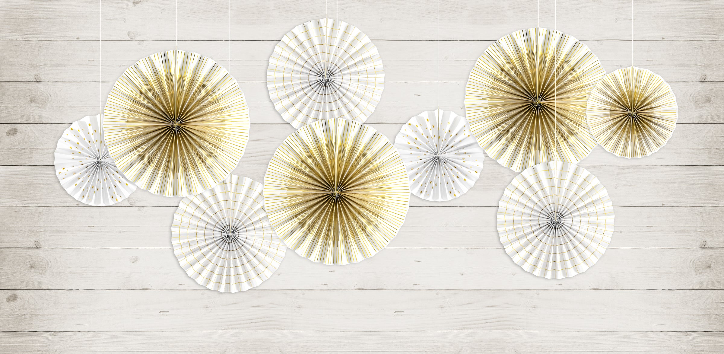 4 rosaces en papier blancs