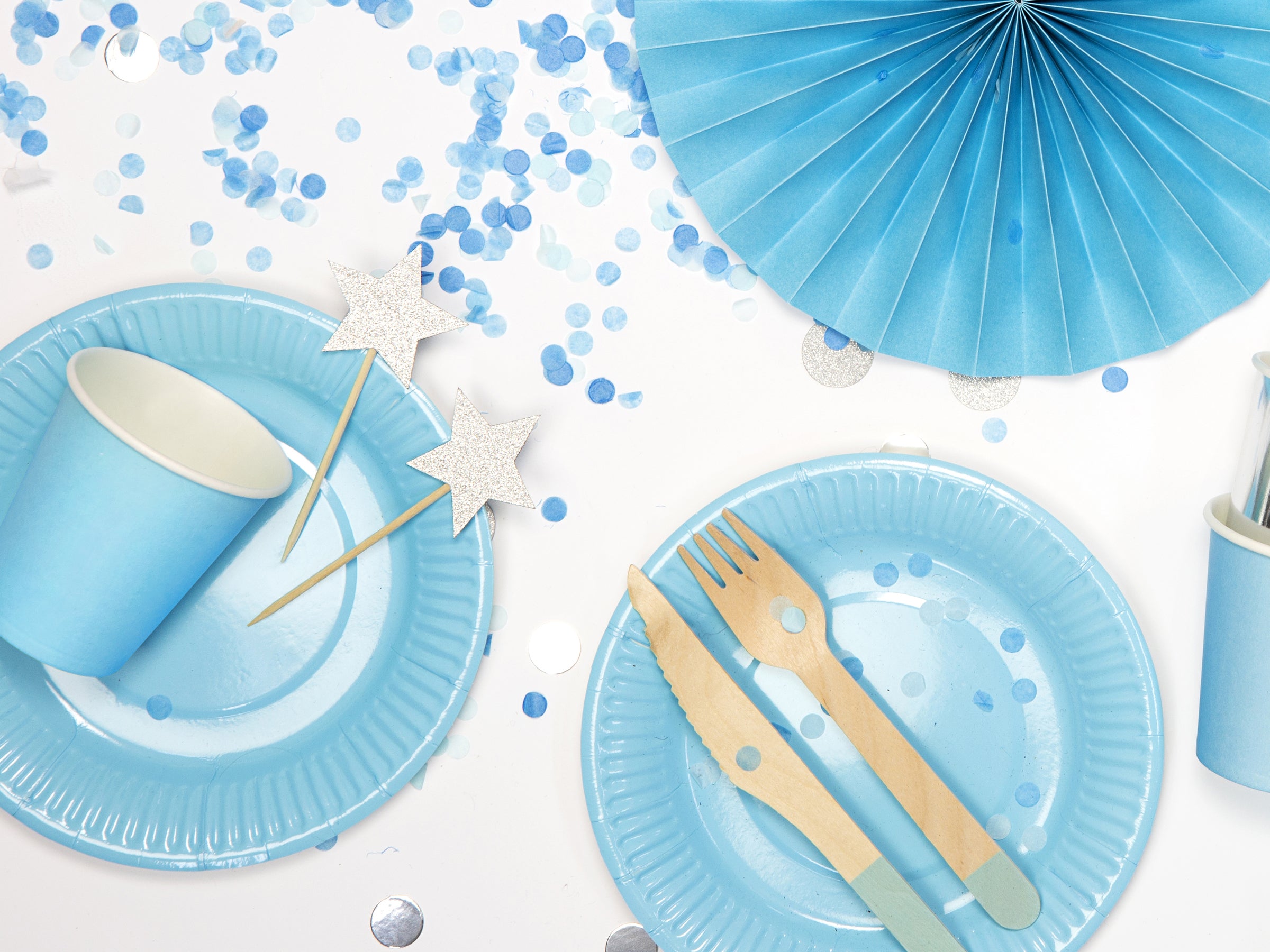 18 couverts verts menthe en bois