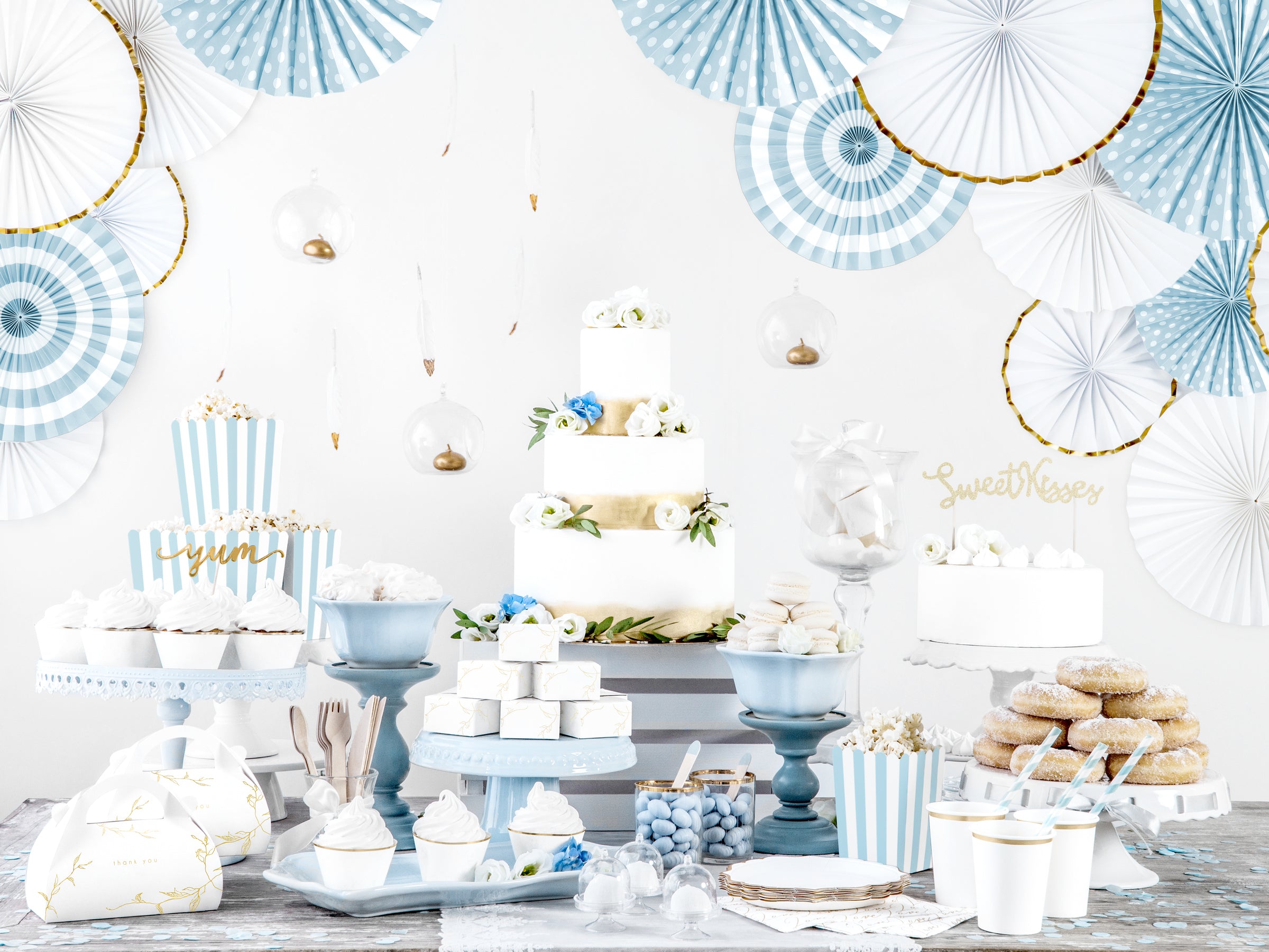 6 assiettes blanches bords dorés en carton - Wedding in rose colour