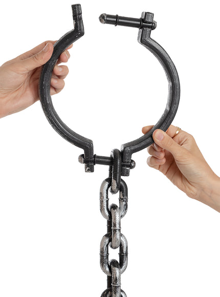 Chaînes de cou et mains de prisonnier