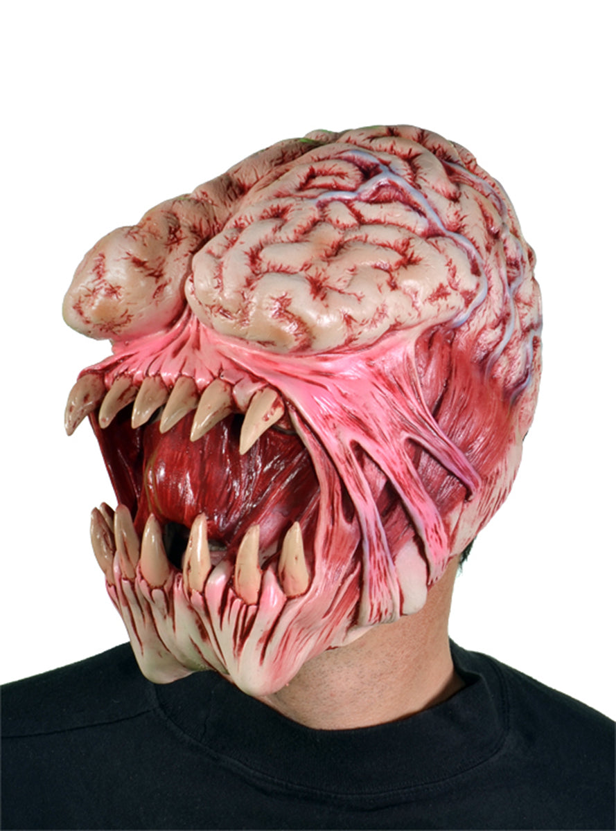 Masque alien mange cerveau adulte