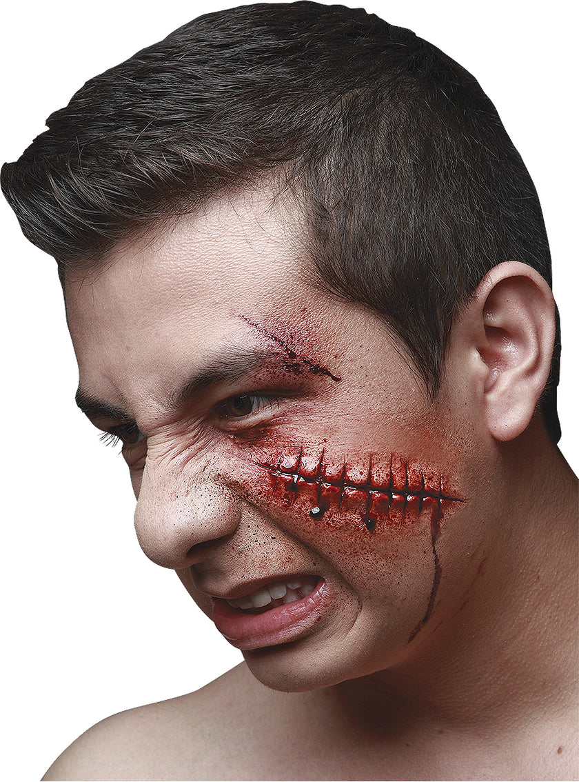 Prothèse en latex à incision profonde