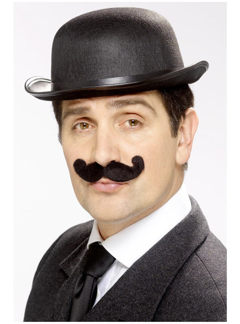 Moustache de music hall