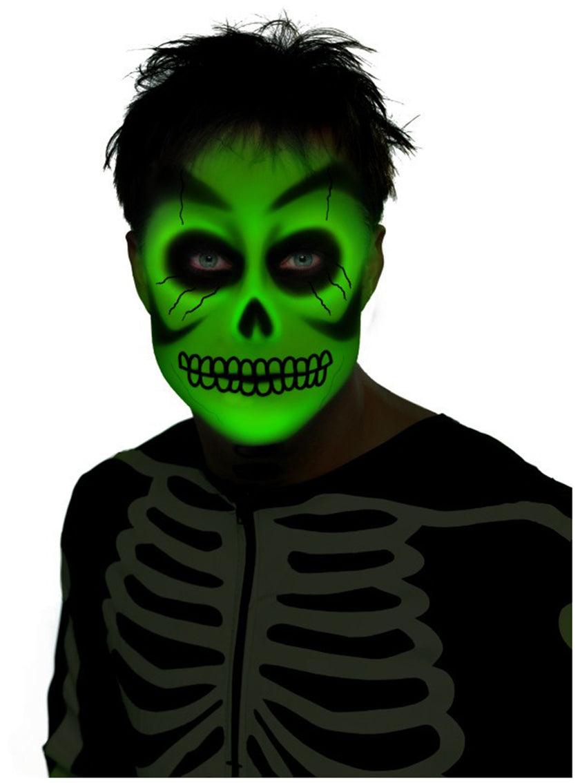 Maquillage qui brille dans l'obscurité