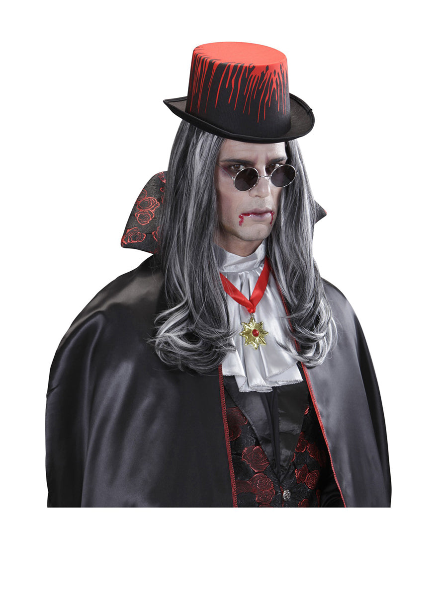 Chapeau melon ensanglanté