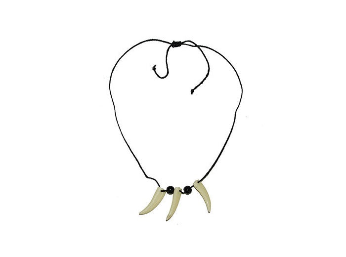 collier avec griffes d''ours ou de lion