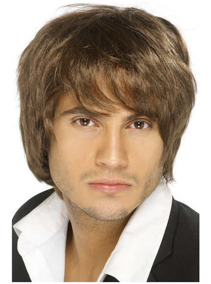 Perruque courte et marron de enfant de groupe de pop