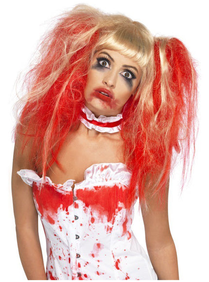 Perruque blonde avec des gouttes de sang