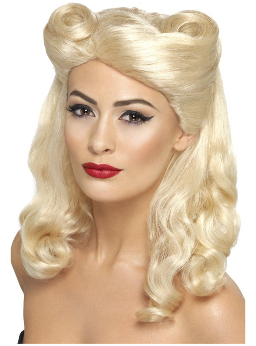 Perruque blonde pin-up des années 40