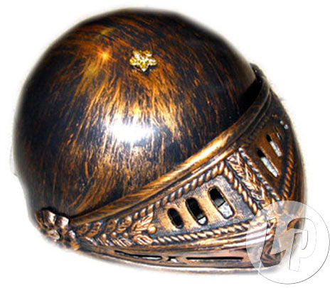 casque gothique doré