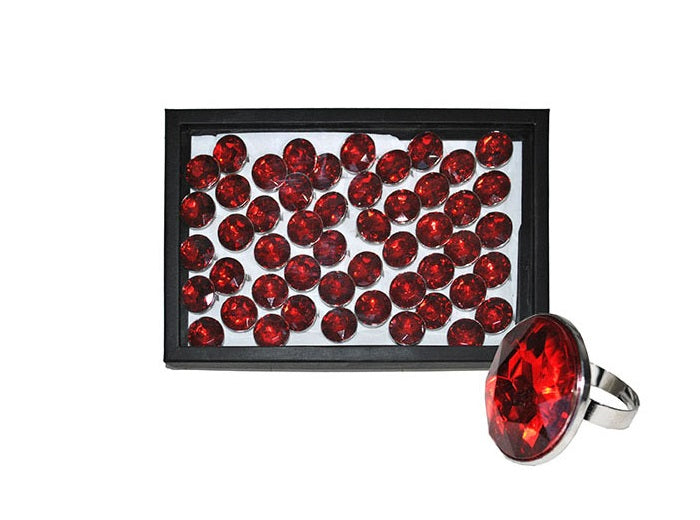 bague style diamant rouge