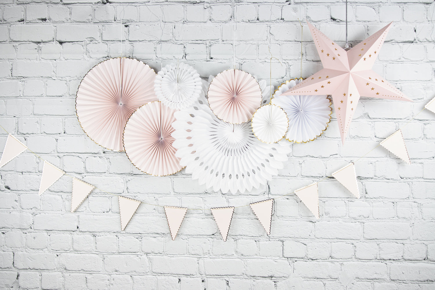 GUIRLANDE FANIONS FESTONNES ROSE PASTEL ET OR 3M