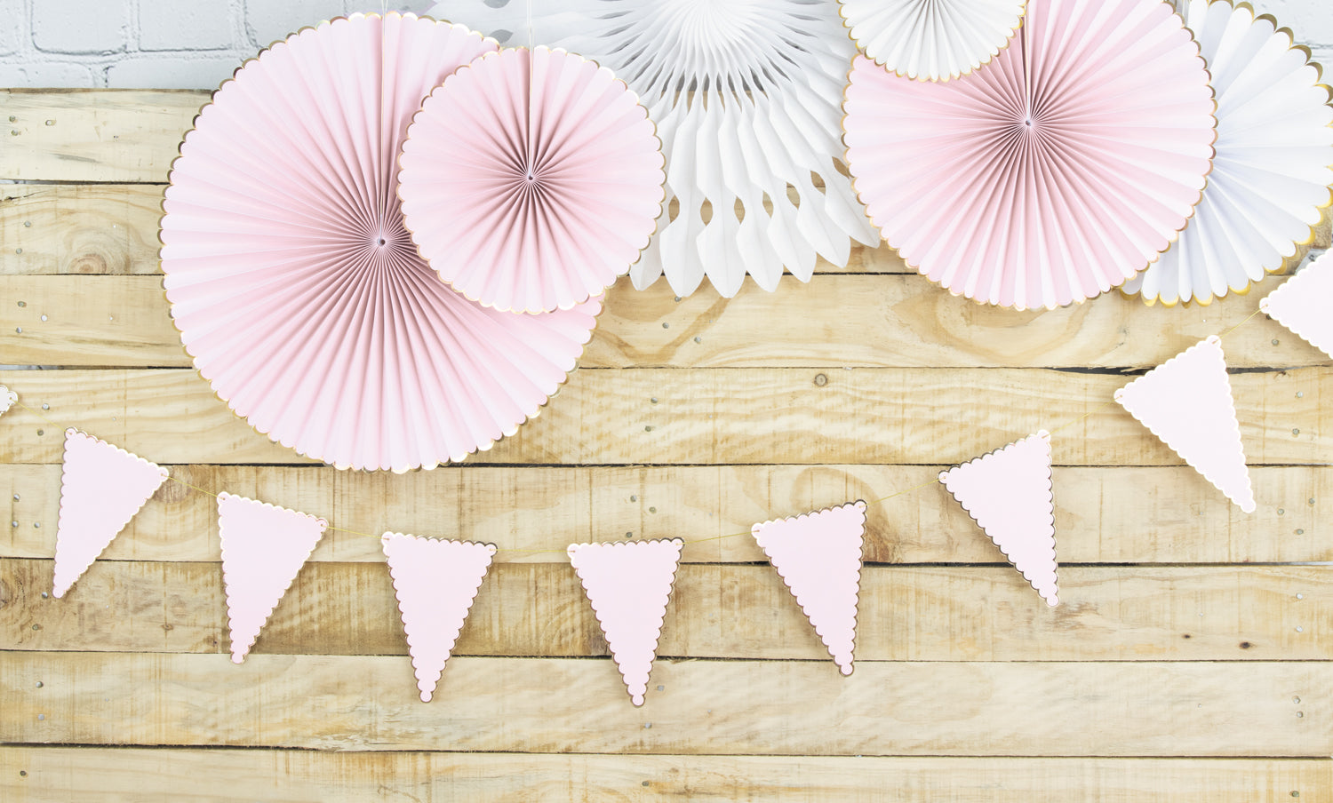 GUIRLANDE FANIONS FESTONNES ROSE PASTEL ET OR 3M