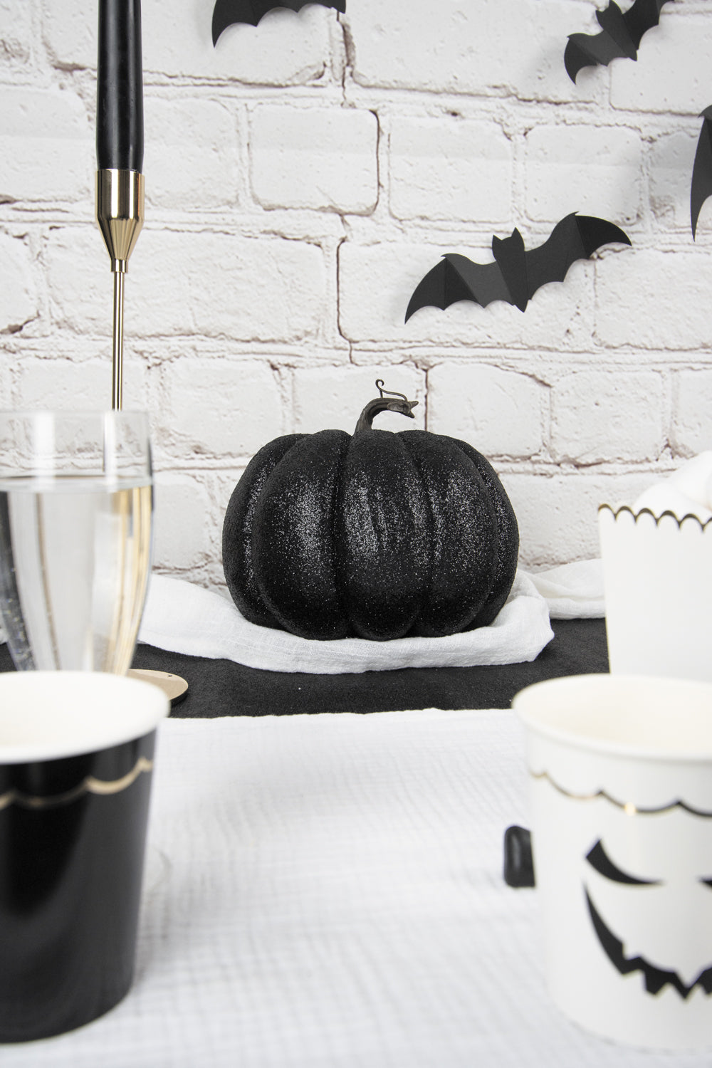 PETITE CITROUILLE NOIRE PAILLETEE