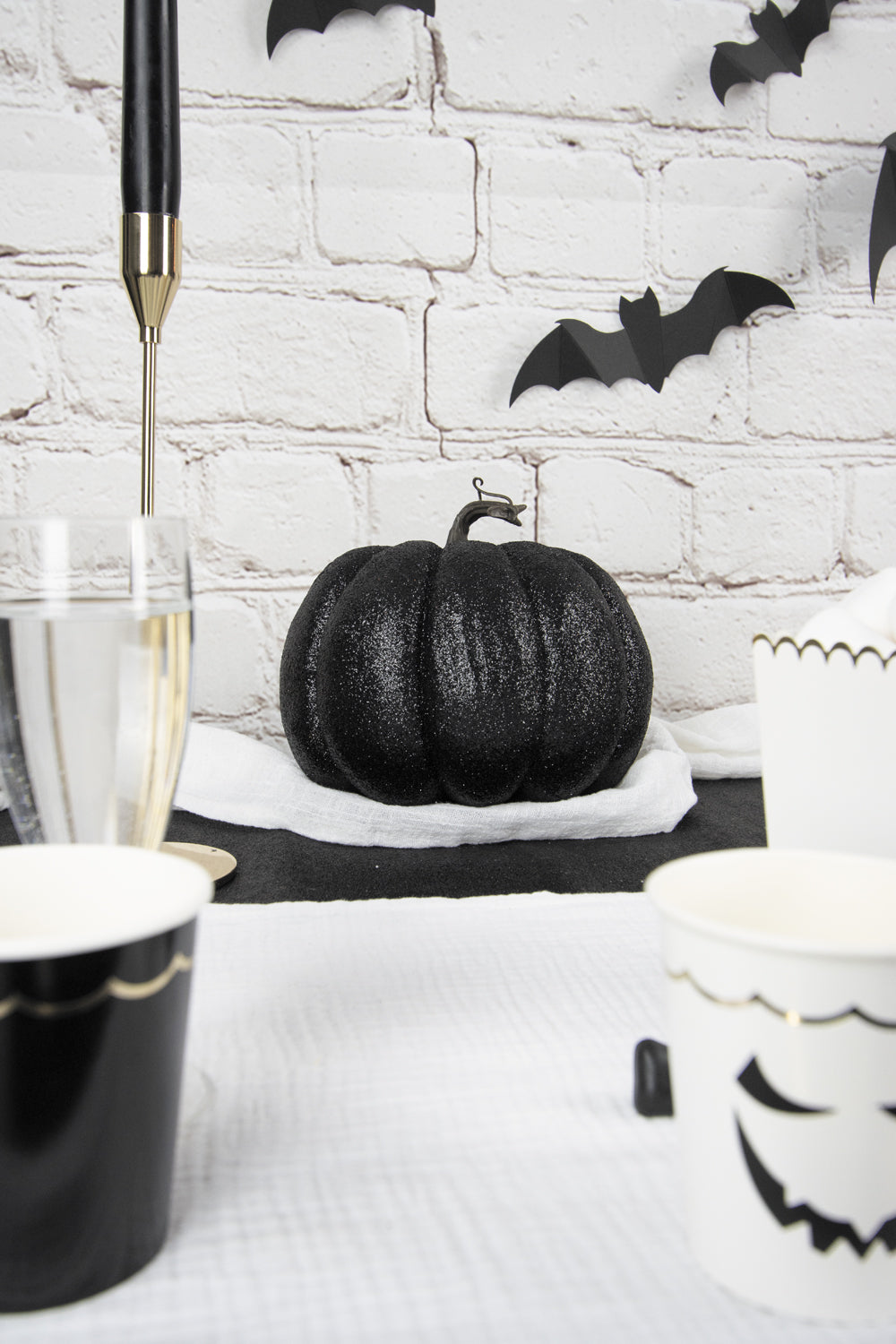 PETITE CITROUILLE NOIRE PAILLETEE