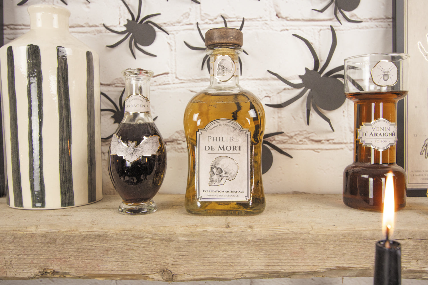 DECORATIONS POUR BOUTEILLES CABINET DE CURIOSITES X 15PCS